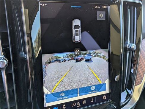 Used 2023 Volvo V60 B5 Cross Country Plus image 8