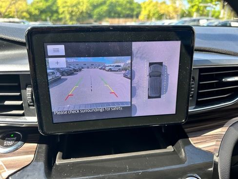 Used 2021 Ford Explorer Limited w/ Hybrid Equipment Group 310A image 30