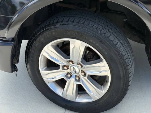 Used 2015 Ford F150 Platinum w/ Equipment Group 701A Luxury AWD/4WD image 10