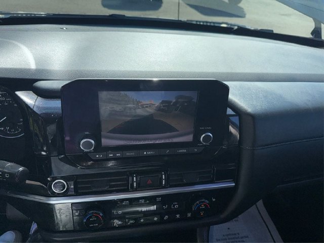 Used 2022 Nissan Pathfinder SV FWD image 29