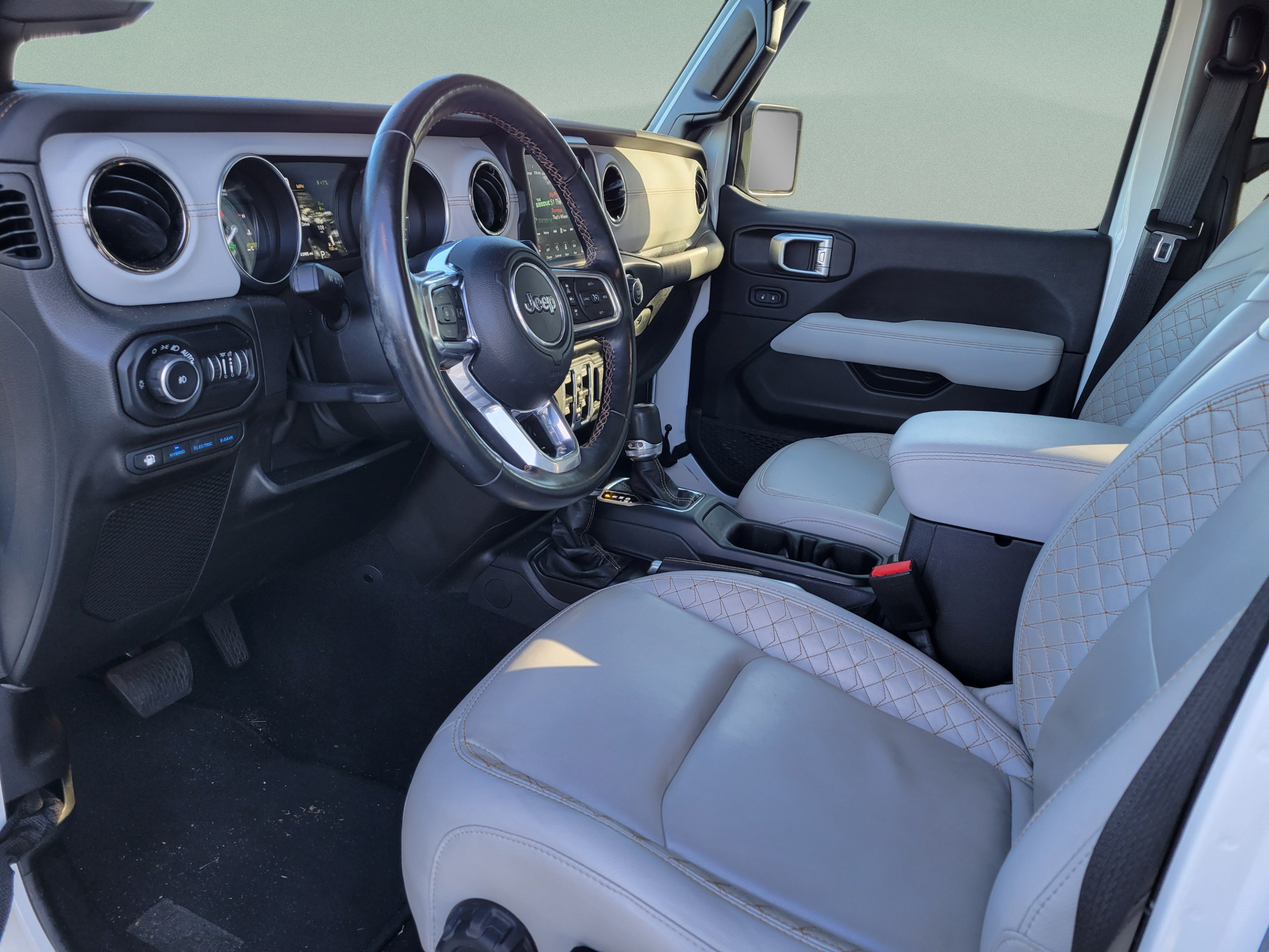 Certified 2021 Jeep Wrangler Unlimited Sahara AWD/4WD image 13