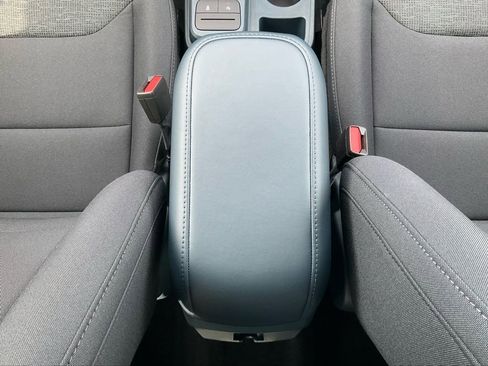 New 2026 Ford Maverick XL image 28