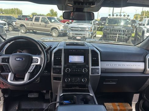 Used 2019 Ford F350 Lariat w/ Lariat Ultimate Package AWD/4WD image 27