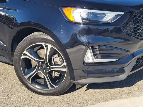 Used 2021 Ford Edge ST image 9