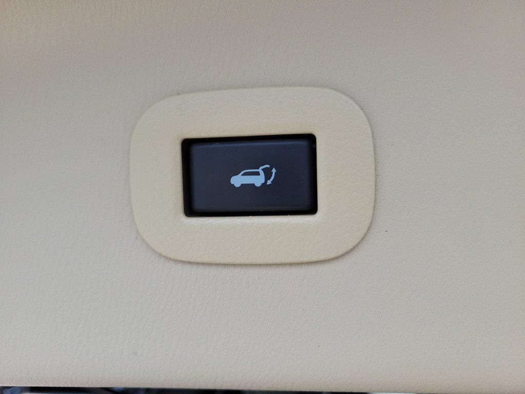Used 2021 INFINITI QX80 Sensory w/ Cargo Package AWD/4WD image 28