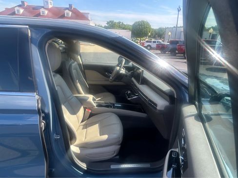 Used 2023 Lincoln Corsair FWD w/ Equipment Group 101A image 20