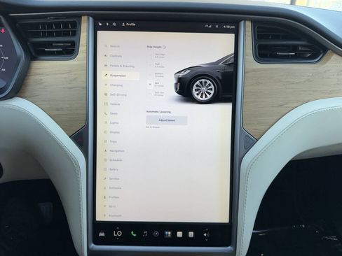 Used 2018 Tesla Model X 100D AWD/4WD image 17