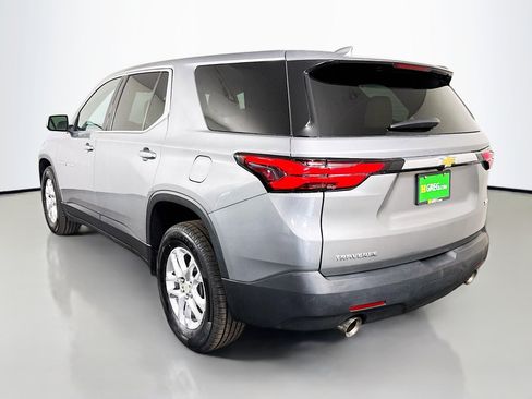 Used 2023 Chevrolet Traverse LS image 7