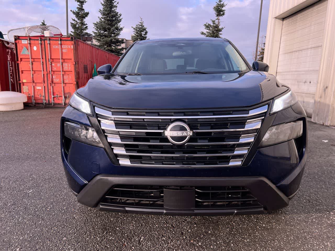 Used 2024 Nissan Rogue SV AWD/4WD image 29