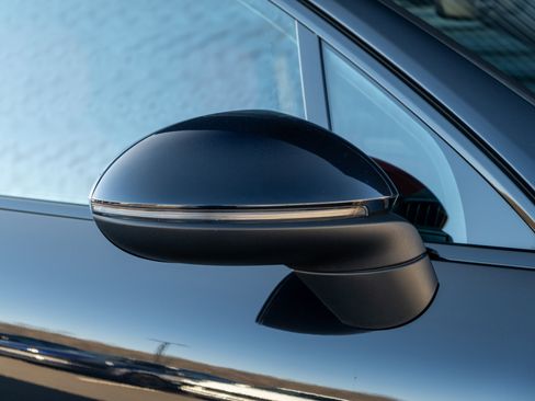 Certified 2022 Porsche Cayenne S Platinum image 41