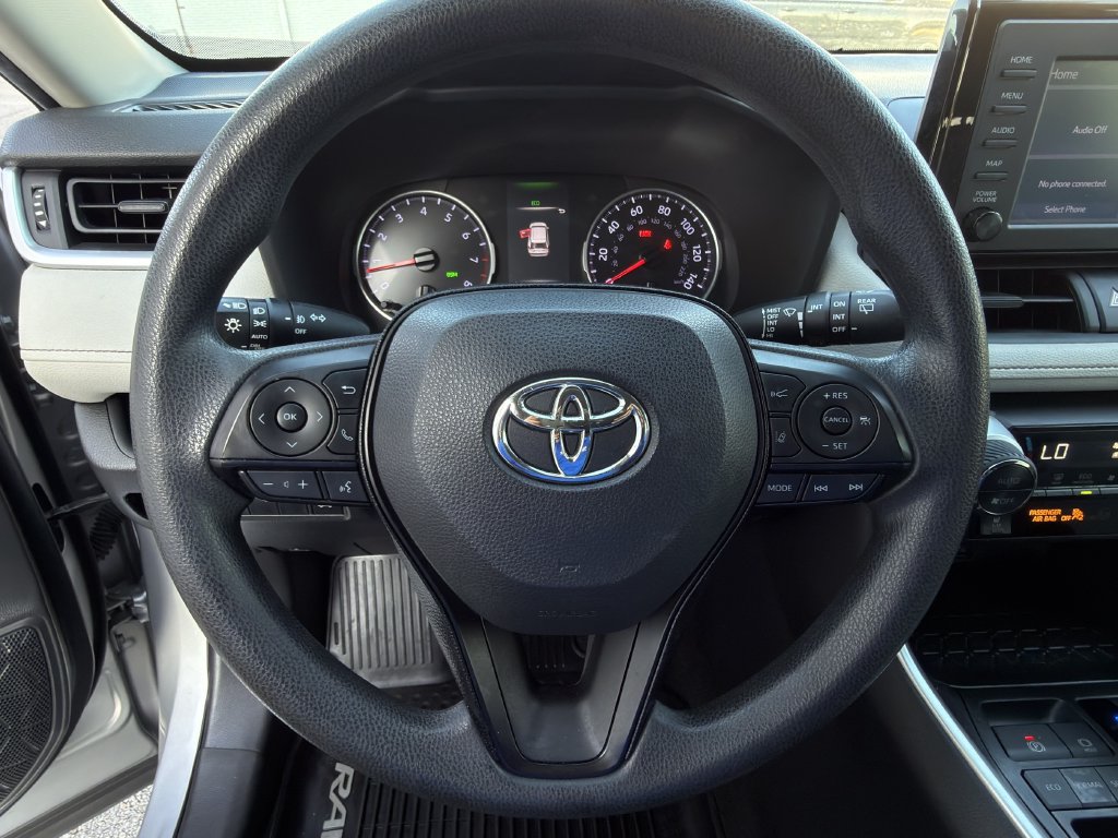 Used 2019 Toyota RAV4 XLE w/ Convenience Package FWD image 12
