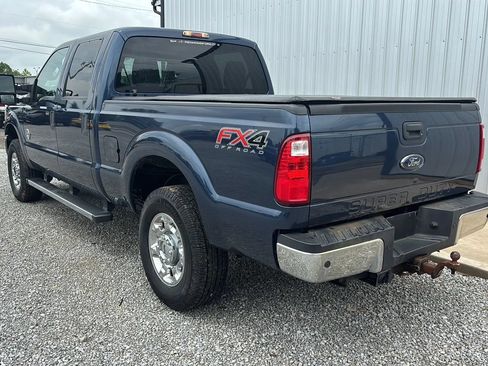Used 2016 Ford F250 XLT w/ XLT Premium Package AWD/4WD image 3