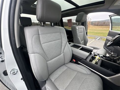 Used 2023 Toyota Tundra Limited image 29