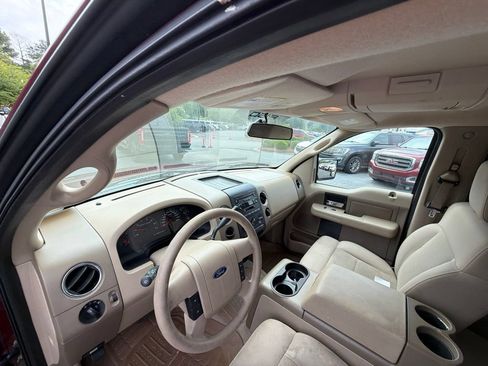 Used 2004 Ford F150 XLT RWD image 6