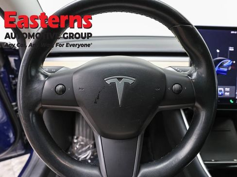 Used 2018 Tesla Model 3 Long Range AWD/4WD image 10