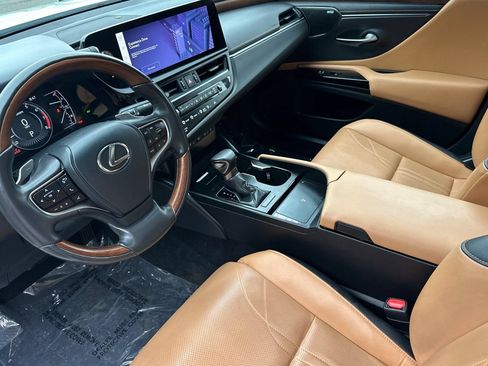 Used 2024 Lexus ES 350 w/ Accessory Package (Z1) FWD image 10