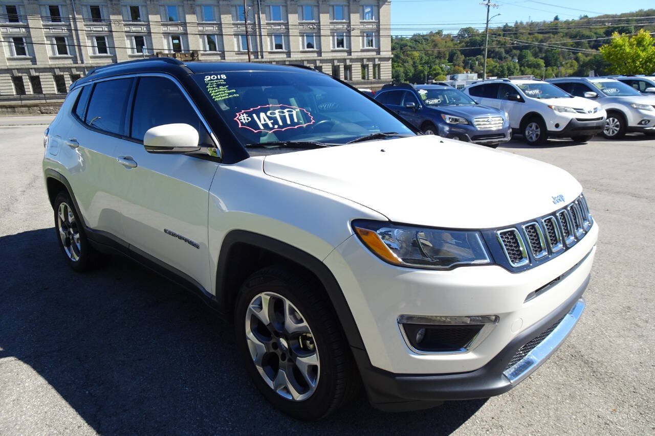 Used 2018 Jeep Compass Limited w/ Safe & Security Group AWD/4WD image 4