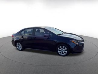 Used 2025 Toyota Corolla LE video 2