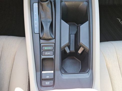 Certified 2025 Honda Accord LX image 20