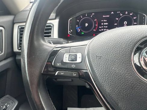 Used 2020 Volkswagen Atlas SEL AWD/4WD image 16