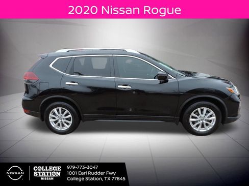 Used 2020 Nissan Rogue S w/ Special Edition Package image 2