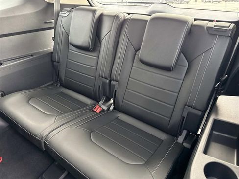 Certified 2025 Volkswagen Atlas SEL image 16