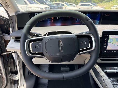 New 2026 Lincoln Nautilus Premier w/ Jet Appearance Package AWD/4WD image 28
