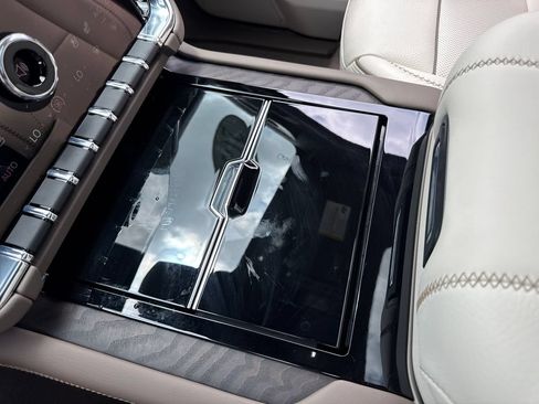 New 2026 GMC Yukon Denali w/ Denali Reserve Package AWD/4WD image 22