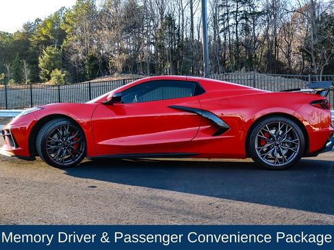 Used 2023 Chevrolet Corvette Stingray Premium Conv w/ Z51 Performance Package image 4
