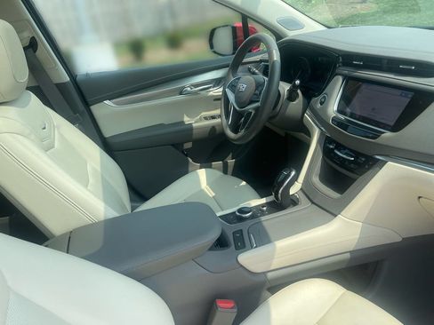 Used 2023 Cadillac XT5 Premium Luxury w/ Technology Package AWD/4WD image 33