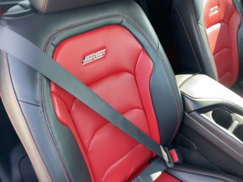 Used 2018 Chevrolet Camaro SS image 23