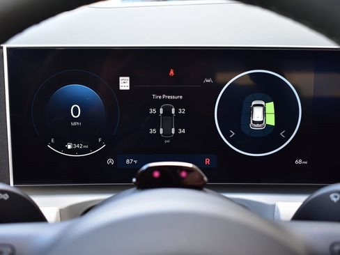 New 2026 Hyundai Tucson Limited image 57