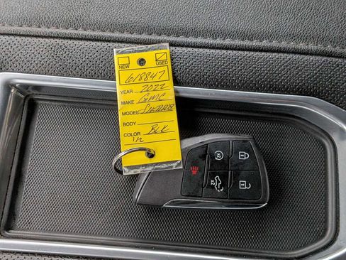 Used 2022 GMC Sierra 1500 SLT w/ SLT Convenience Package image 36