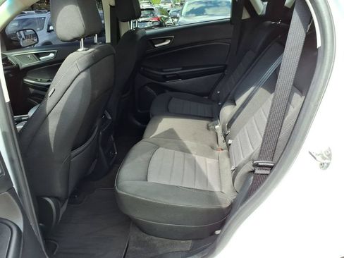 Used 2020 Ford Edge SE FWD image 11