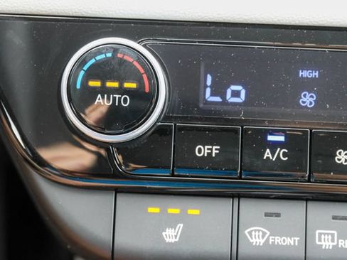 New 2026 Hyundai Elantra Limited FWD image 20