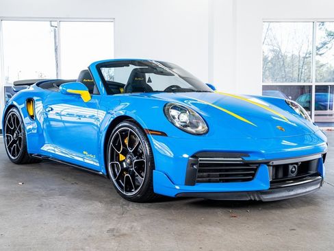 Used 2022 Porsche 911 Turbo S image 4