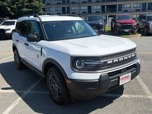 Used 2025 Ford Bronco Sport Big Bend AWD/4WD image 2