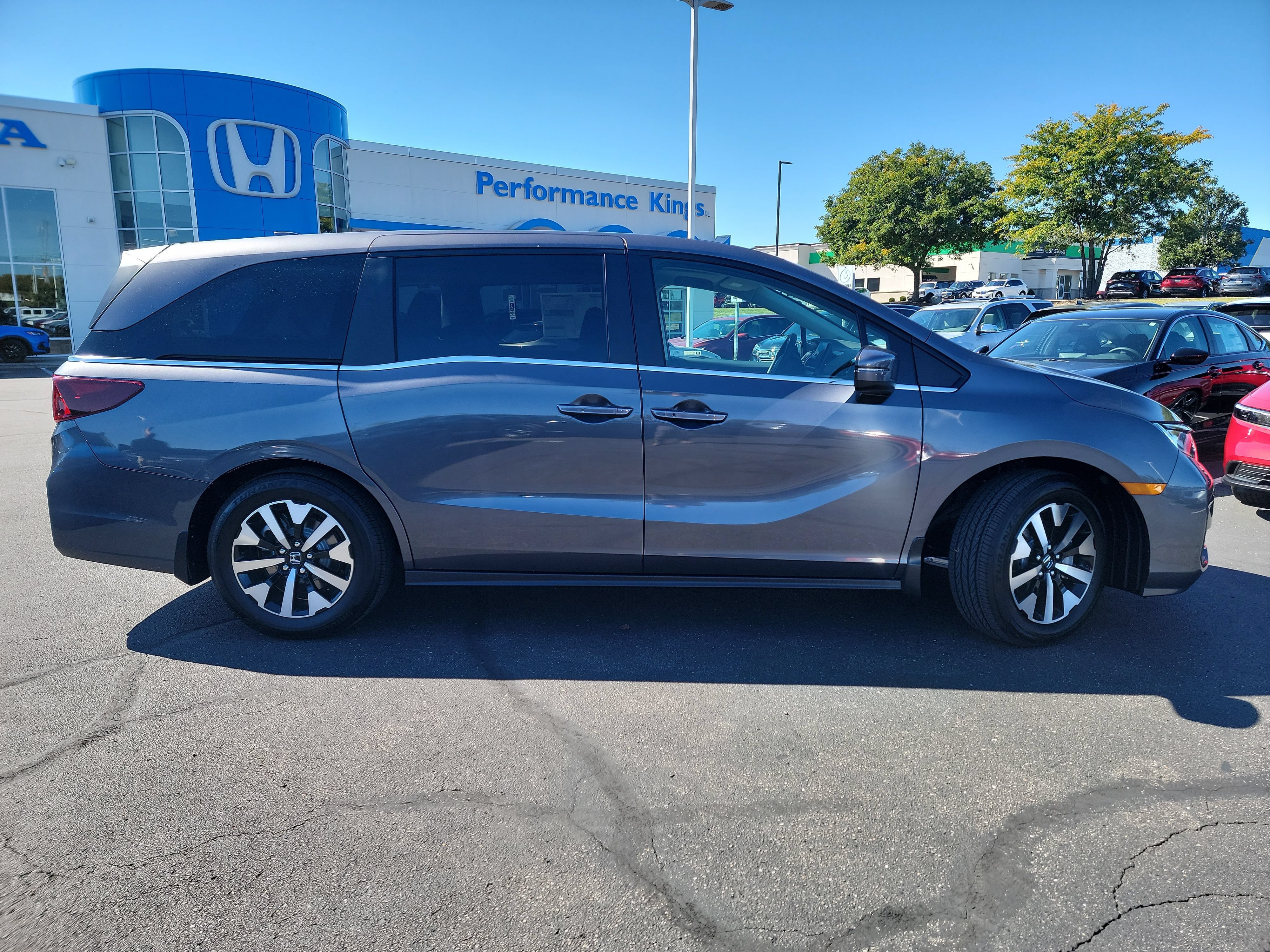 New 2027 Honda Odyssey EX-L image 11