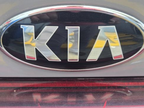 Used 2021 Kia K5 GT-Line AWD/4WD image 3