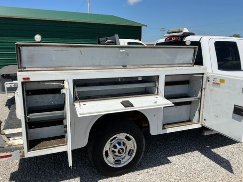 Used 2016 Chevrolet Silverado 2500 W/T image 8