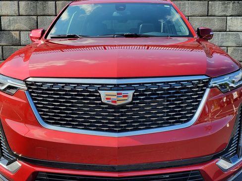 Certified 2024 Cadillac XT6 Premium Luxury AWD/4WD image 9