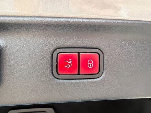 Used 2021 Mercedes-Benz S 580 4MATIC Sedan w/ AMG Line image 35