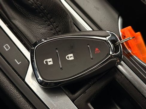 Used 2020 Chevrolet Equinox LT image 34