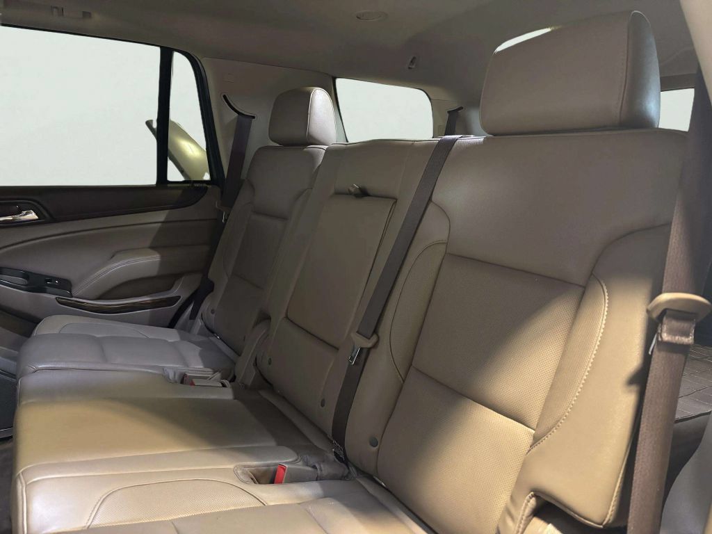 Used 2018 GMC Yukon SLT w/ Premium Edition AWD/4WD image 16