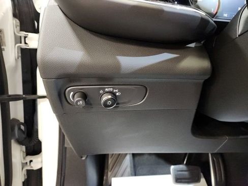 Certified 2023 Buick Envision Preferred w/ Sport Touring Package image 19