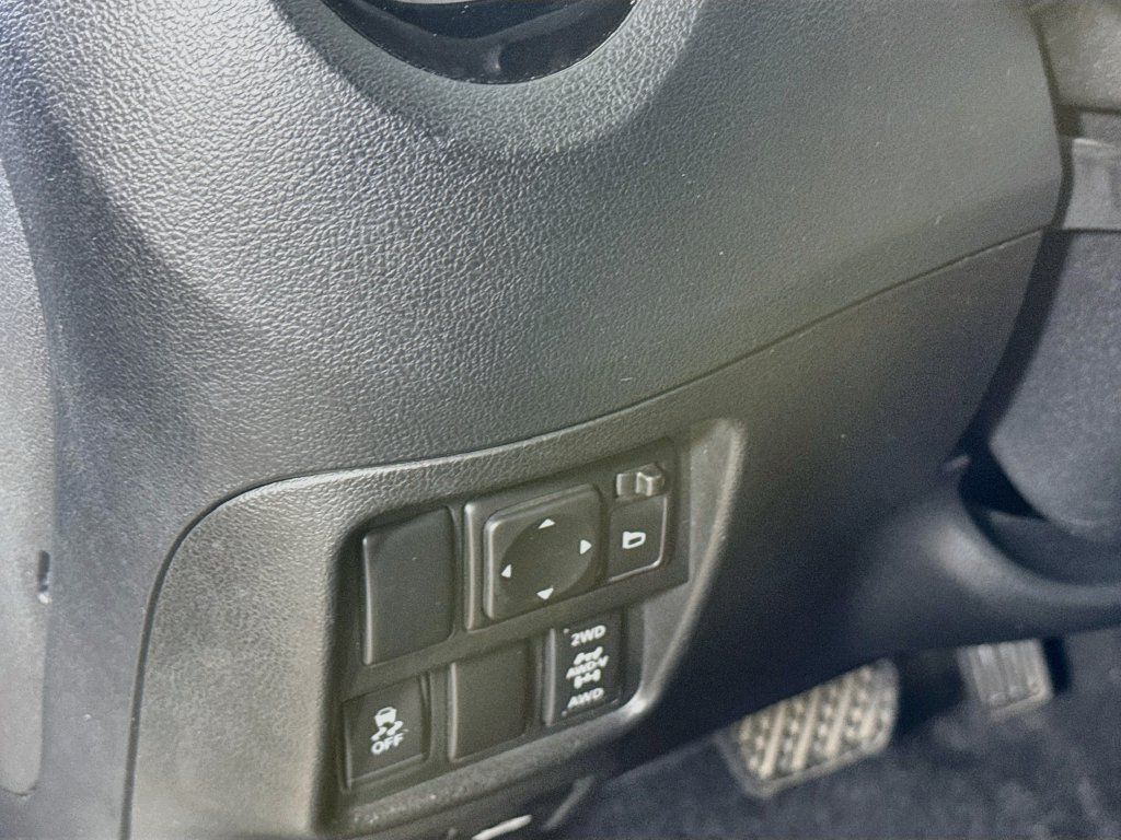 Used 2014 Nissan Juke NISMO w/ Navigation Package AWD/4WD image 10