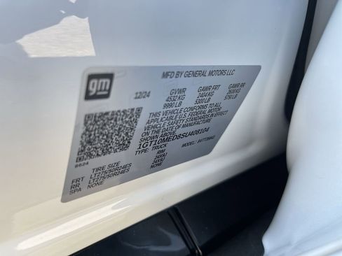 New 2025 GMC Sierra EV Denali image 34