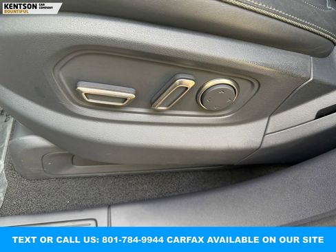 Used 2022 Rivian R1S Launch Edition image 32