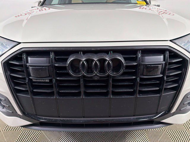 Used 2023 Audi Q7 3.0T Prestige AWD/4WD image 5