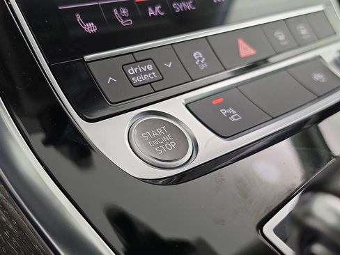 Used 2023 Audi Q7 2.0T Premium Plus w/ Premium Plus Package AWD/4WD image 29